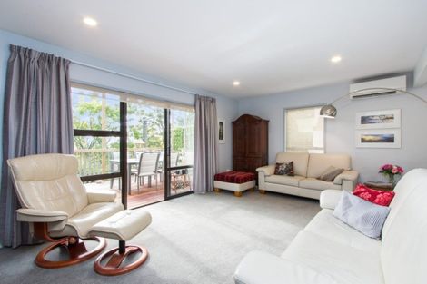 Photo of property in 3/41 Rangatira Road, Beach Haven, Auckland, 0626