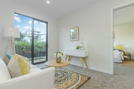 Photo of property in 32 Caldera Drive, Long Bay, Auckland, 0630