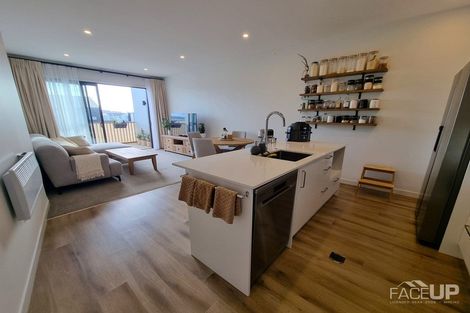 Photo of property in 5/3 Genevieve Lane, Hobsonville, Auckland, 0616