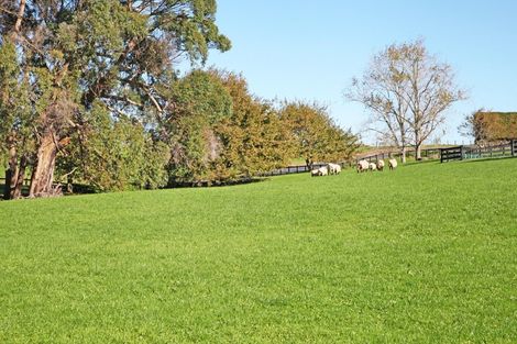 Photo of property in 10 Bryant Road, Karaka, Papakura, 2580