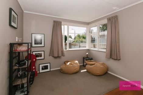 Photo of property in 11 Lewis Place, Highbury, Palmerston North, 4412