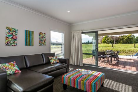 Photo of property in 111 Kenrigg Road, Kinloch, Taupo, 3377