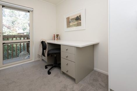 Photo of property in 23j Hendry Avenue, Hillsborough, Auckland, 1042