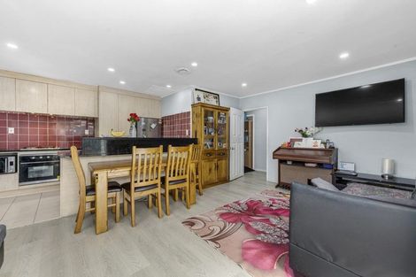 Photo of property in 2/55 Ennis Avenue, Pakuranga Heights, Auckland, 2010