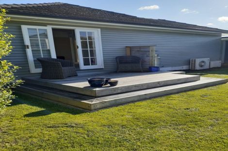 Photo of property in 10 Matuku Street, Heretaunga, Upper Hutt, 5018