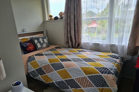 Photo of property in 2/46 Scenic Drive, Manurewa, Auckland, 2102