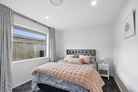 Photo of property in 7 Tupare Place, Highlands Park, New Plymouth, 4312