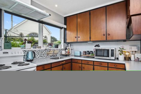 Photo of property in 91b Queen Street, Waiuku, 2123