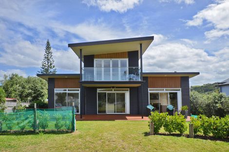 Photo of property in 36 Galbraith Street, Matapouri, Whangarei, 0173