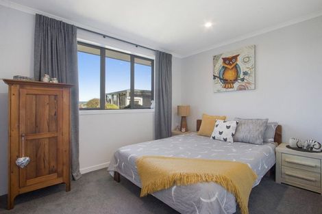 Photo of property in Waterview Estate, 26/4 Greystone Place, Omokoroa, 3114