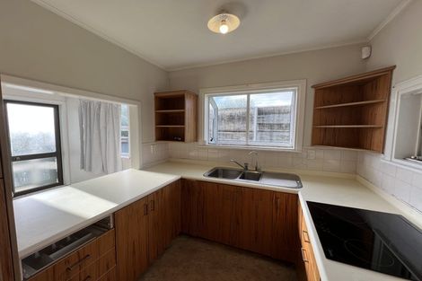 Photo of property in 25 Marewa Street, Te Atatu South, Auckland, 0610