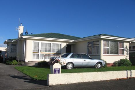 Photo of property in 46 Wood Street, Takaro, Palmerston North, 4410