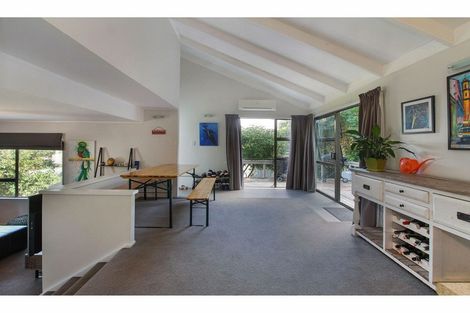 Photo of property in 2/2 Ceramco Place, Torbay, Auckland, 0630