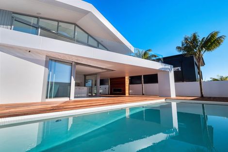 Photo of property in 88 Marine Parade, Mount Maunganui, 3116