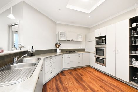 Photo of property in 31 Mickelson Avenue, Rototuna, Hamilton, 3210