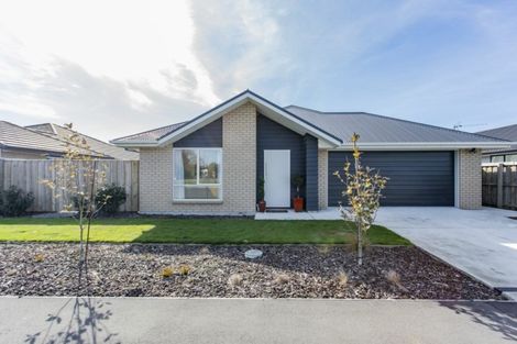 Photo of property in 10 Atap Place, Northwood, Christchurch, 8051