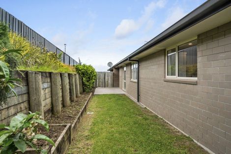 Photo of property in Waterview Estate, 84/4 Greystone Place, Omokoroa, 3114