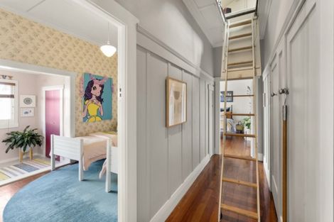 Photo of property in 21 Rattray Street, Devonport, Auckland, 0624