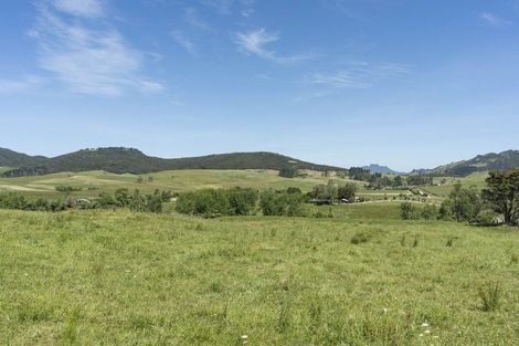 Photo of property in 19 Kerr Road, Parua Bay, Onerahi, 0192