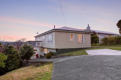 Photo of property in 17 Waiho Terrace, Elsdon, Porirua, 5022