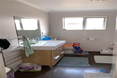 Photo of property in 36 Little Oaks Drive, Yaldhurst, Christchurch, 8042