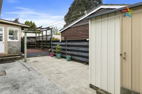 Photo of property in 85 Cambridge Terrace, Waterloo, Lower Hutt, 5011
