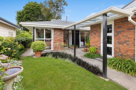 Photo of property in 11 Seaton Court, Hokowhitu, Palmerston North, 4410