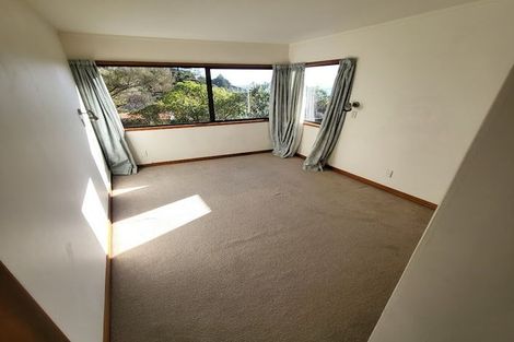 Photo of property in 7 Francis Bell Grove, Lowry Bay, Lower Hutt, 5013