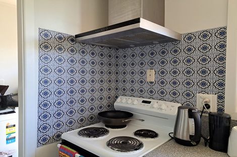 Photo of property in 9b Seaside Avenue, Waterview, Auckland, 1026