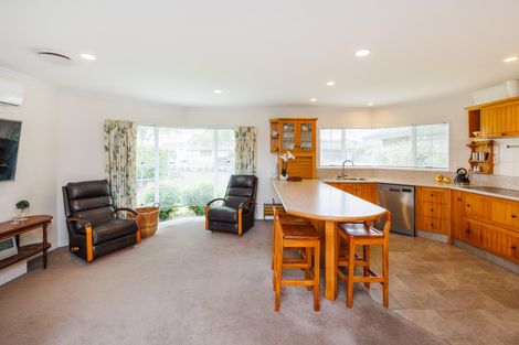 Photo of property in 5 Olive Grove, Highbury, Palmerston North, 4412