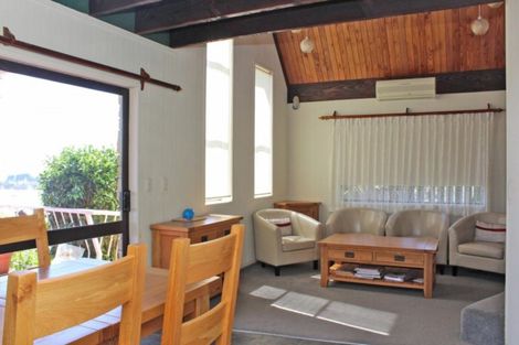 Photo of property in 10 Pine Grove, Tairua, 3508