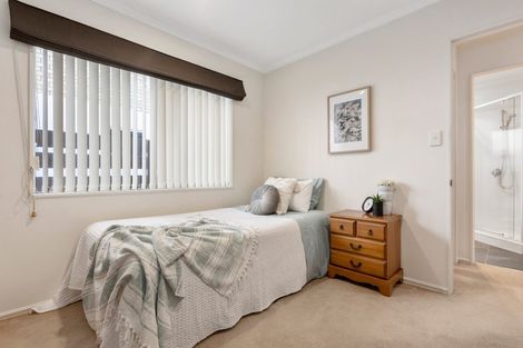 Photo of property in 210 Ngatai Road, Otumoetai, Tauranga, 3110