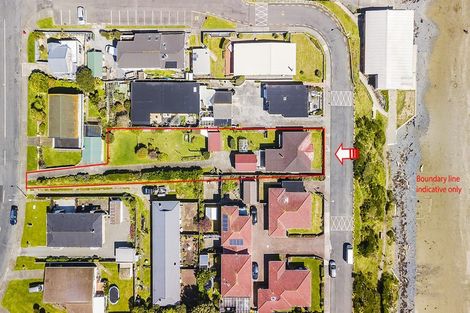 Photo of property in 12 Beach Road, Titahi Bay, Porirua, 5022