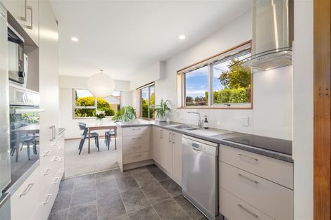 Photo of property in 325 Sawyers Arms Road, Bishopdale, Christchurch, 8053
