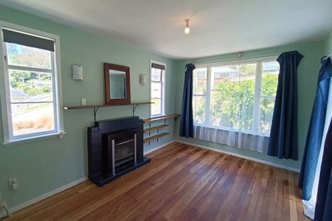 Photo of property in 16 Logie Street, Stokes Valley, Lower Hutt, 5019