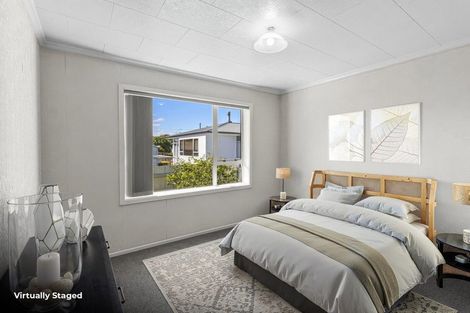 Photo of property in 20-20a Huatoki Street, Vogeltown, New Plymouth, 4310