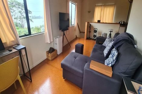 Photo of property in 3 The Terrace, Herald Island, Auckland, 0618