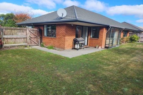 Photo of property in 23a Farquhars Road, Redwood, Christchurch, 8051