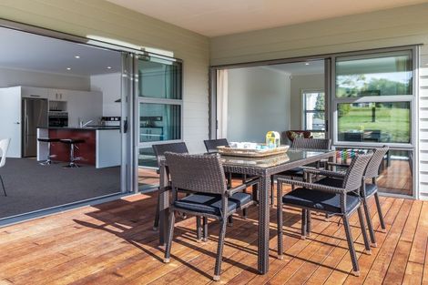 Photo of property in 111 Kenrigg Road, Kinloch, Taupo, 3377