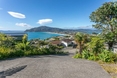 Photo of property in 5 Tirinui Crescent, Tairua, 3508