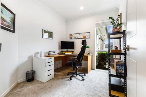 Photo of property in 9 Walter Ruddock Avenue, Kumeu, 0810