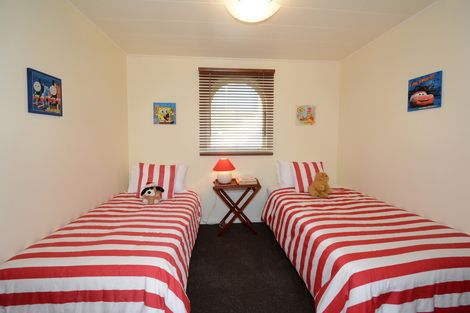 Photo of property in 46 Pioneer Crescent, Helensburgh, Dunedin, 9010