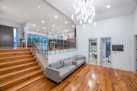 Photo of property in 120 San Valentino Drive, Henderson, Auckland, 0612