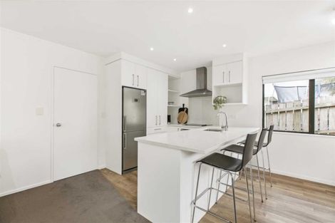 Photo of property in 1/95 Hobsonville Road, West Harbour, Auckland, 0618