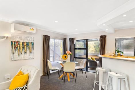 Photo of property in 1/22 Lagoon Way, West Harbour, Auckland, 0618