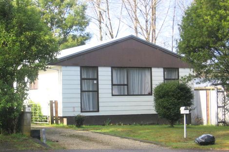 Photo of property in 15 Manor Place, Bader, Hamilton, 3206