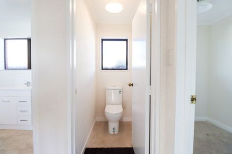 Photo of property in 9 Rolleston Street, Hokowhitu, Palmerston North, 4410