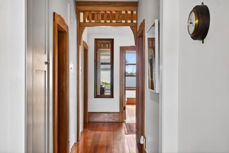 Photo of property in 76 Vigor Brown Street, Napier South, Napier, 4110