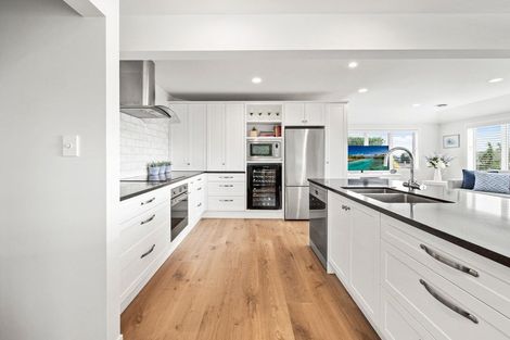 Photo of property in 27 Seaway Terrace, Otumoetai, Tauranga, 3110