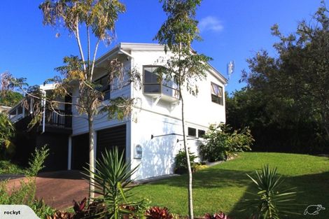 Photo of property in 2/660 Beach Road, Browns Bay, Auckland, 0630